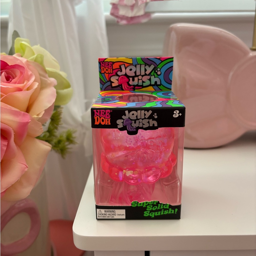 Needoh Jelly Squish Super Squish Toy - Pink - Picture 2 of 6